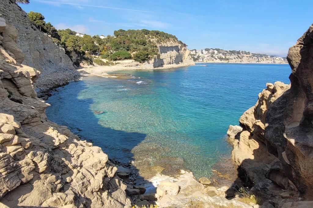 Casa Caledonia - Appartement Dans Villa Avec Jardin Arbore Et Piscine A 500 M De La Mer Бениса Экстерьер фото
