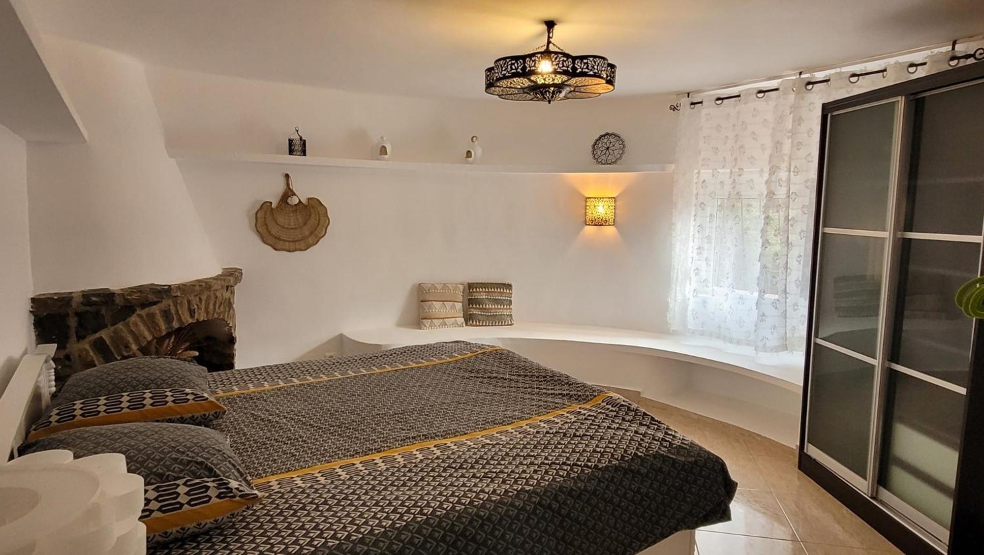 Casa Caledonia - Appartement Dans Villa Avec Jardin Arbore Et Piscine A 500 M De La Mer Бениса Экстерьер фото