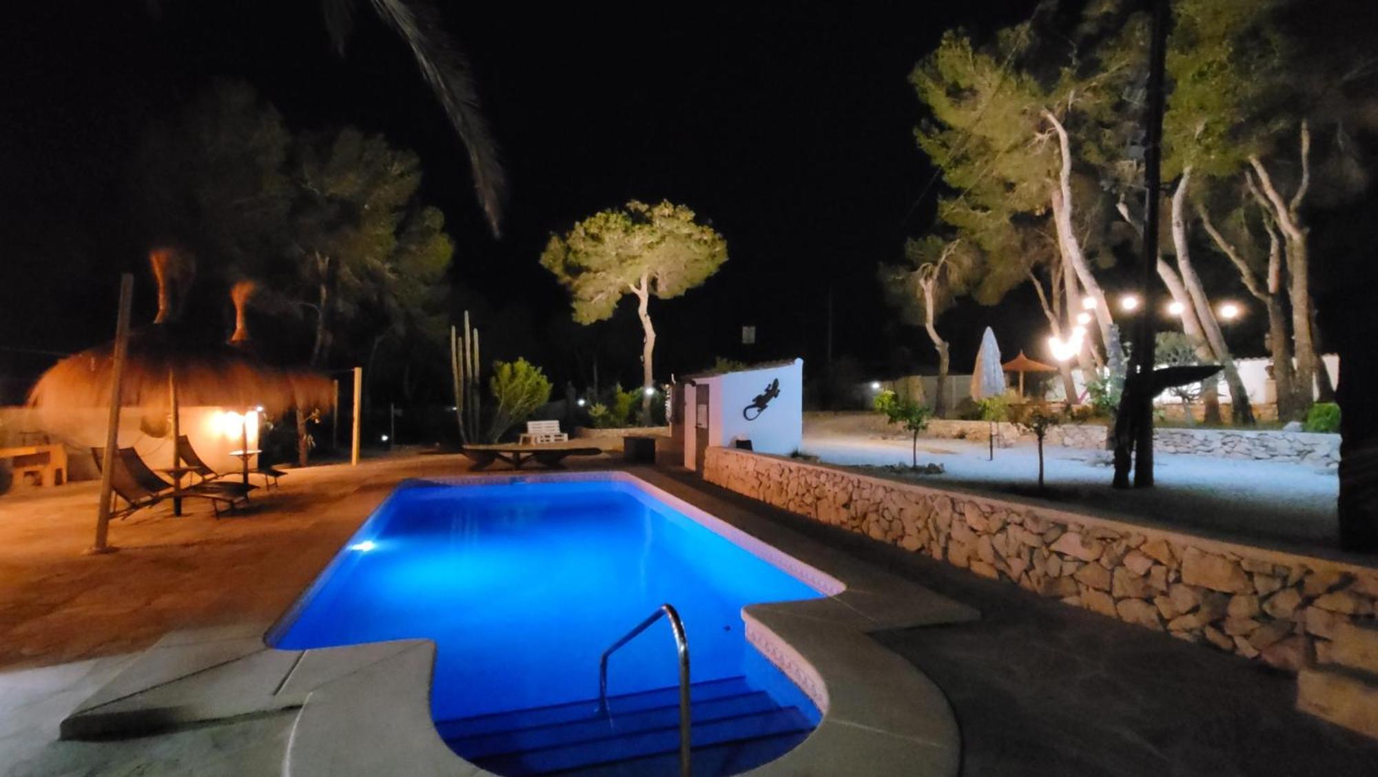Casa Caledonia - Appartement Dans Villa Avec Jardin Arbore Et Piscine A 500 M De La Mer Бениса Экстерьер фото